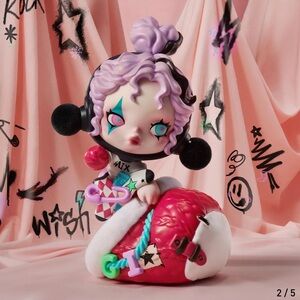 SKULLPANDA The Stocking Surprise Figure, limited edition year 2024, NEW